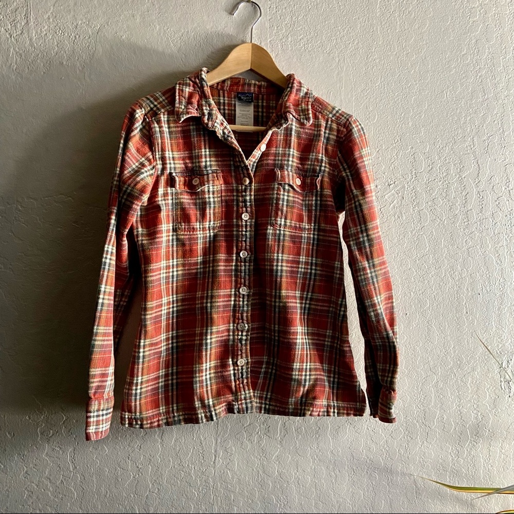 Patagonia Fjord Flannel Button Down Shirt
